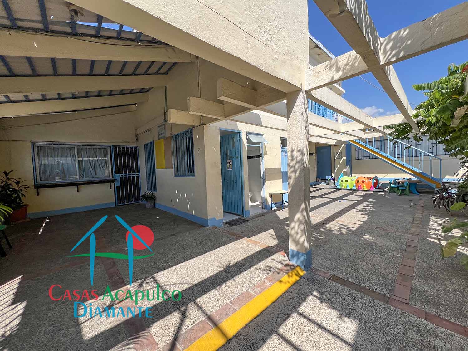 Centro Escolar La Paz sección primaria - Patio 3